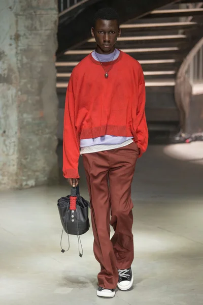 Look 7